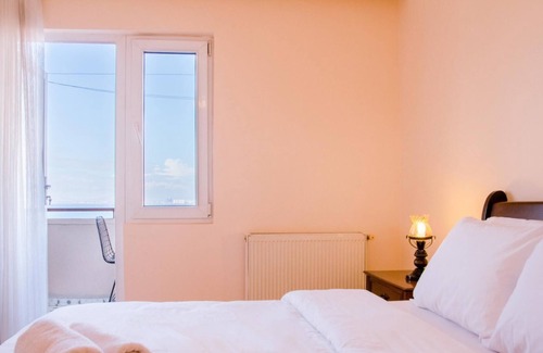 Konak Apartment | Flat with Mesmerizing Sea View in Konak