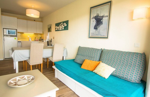 Crozon Apartment | Flat with sea view, large terrace, heated swimming pool