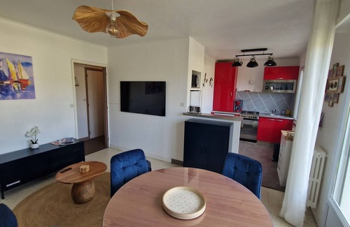Perros-Guirec Apartment | flat with two bedrooms, walking distance from the beach with parking and balcony