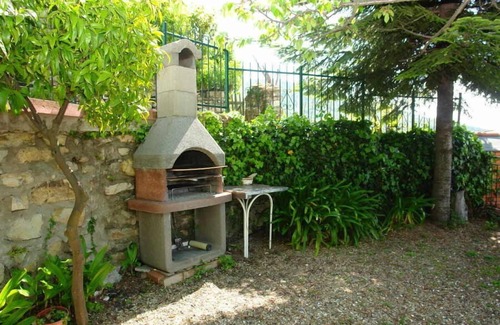 Torria Apartment | Flat with views of the Maritime Alps in Torria, Imperia, ideal for hiking and biking