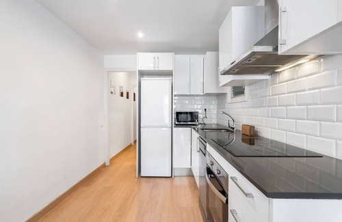 Sants-Badal Apartment | Flateli Roger 6