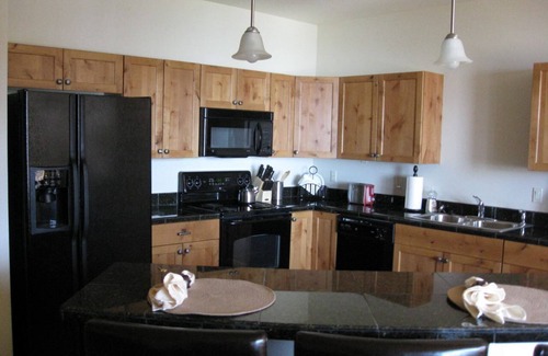 Lakeside Condo | Flathead Waterfront 2BR/2BA Condo @ Waterside
