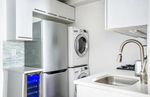 Midtown South Apartment | Flatiron 2BR w WD Elevator nr Eataly NYC-563