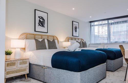 Liverpool City Centre Apartment | Flatzy - City Centre Flat With Free Parking