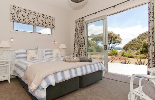 Cooks Beach Apartment | Flaxmill Accommodation