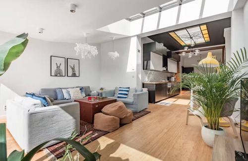 Halle House | FlemisHome Spacious Getaway – Free Parking, Garden, Terrace, Great Location"