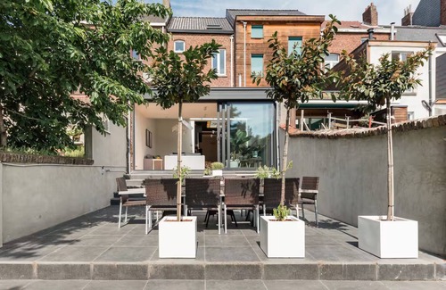Halle House | FlemisHome Spacious Getaway – Free Parking, Garden, Terrace, Great Location"