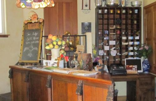 Lake Arrowhead House | FLEUR DE LAC EUROPERAN INn