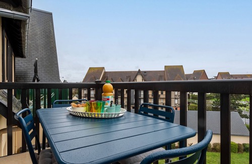 Cabourg Apartment | Fleur Marine by Interhome