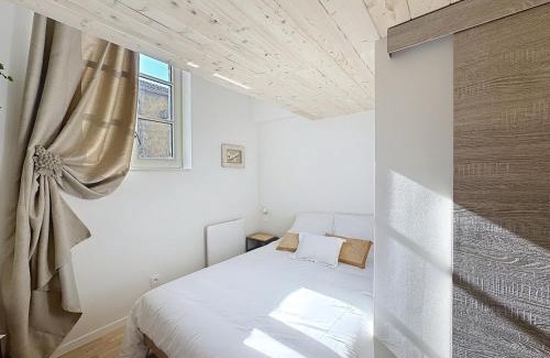 Anse House | Fleurie - Anse Centre - Chambre et Salle de bain WC privée - Cuisine partagée