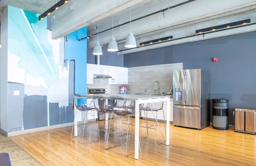 Lower East Side Apartment | Flexhome East Side 1BR Apt - Near Brady St and Fiserv with Balcony