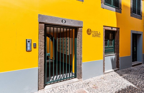 Old Town Apartment | FLH Viola Market with Terrace II