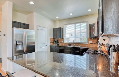 Security-Widefield House | FlightDeck Hot Tub Under the Stars | Full Gym Projector Near Downtown CS