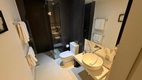 Melbourne Central Business District Apartment | Flinders Retreat Apartment with Free Parking