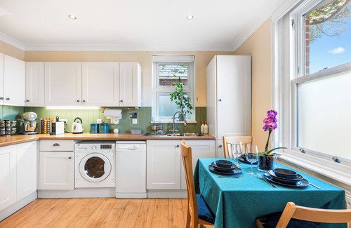 Littlehampton Cottage | Flint Cottage – 3 mins to beach