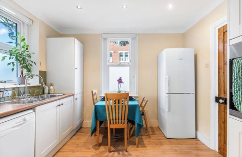 Littlehampton Cottage | Flint Cottage – 3 mins to beach