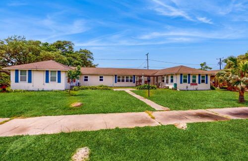Fulton House | Flip Flop Inn