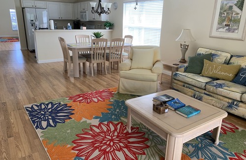 Beachwalk Isles House | Flip Flops & Bottle Tops