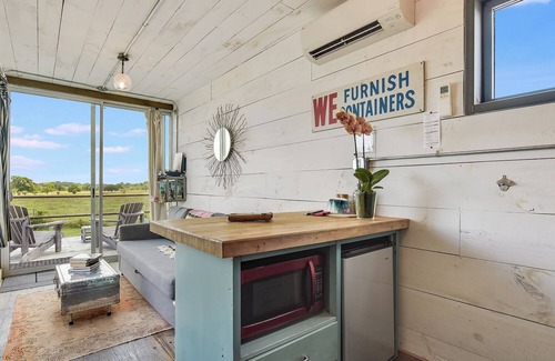 Round Top House | Flophouze Shipping Container Hotel - Houze 2