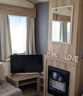 Flamborough Other | Floppy Feet Pet Friendly Holiday Home Thornwick Bay, Flamborough