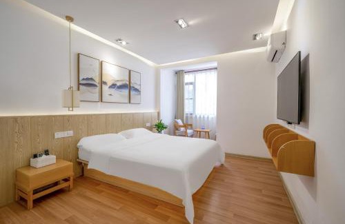 Diecai House | Floral Hotel Guilin Daifeng Lake House