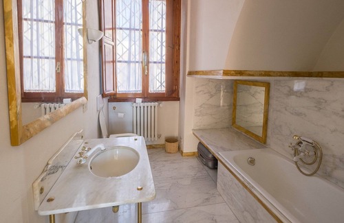 Arcetri Villa | Florentine Escape Immersed in Nature