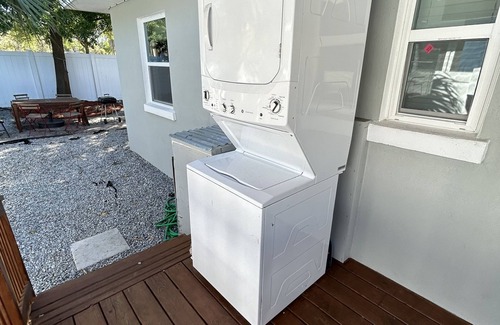 Winter Haven Apartment | Florida Beachy Palms 2/1 Home. No Cleaning Fee!