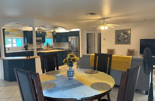 Surfside Estates House | Florida Escape Gym, Pool Sauna, Kayaks, Bicycle