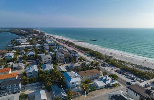 Bradenton Beach House | Florida Fling