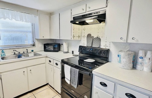 Holiday Lake Estates House | Florida getaway minutes from local beaches and close to Florida attractions!