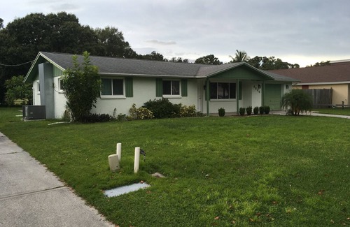 Bee Ridge House | Florida home for your perfect stay away from cold