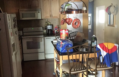 Tavernier House | Florida Keys charming canal front bungalow with boat dock included