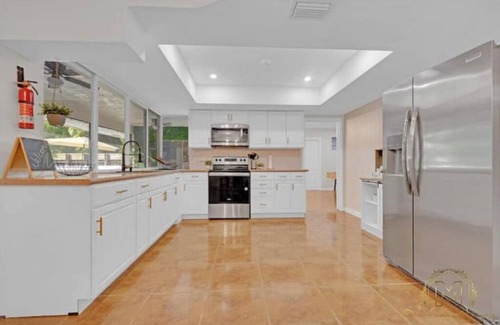 Broadview Park House | Florida Property