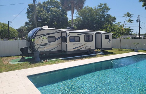 Pinellas Park House | Florida Sunshine RV Experience