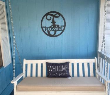 Dale House | Flossies