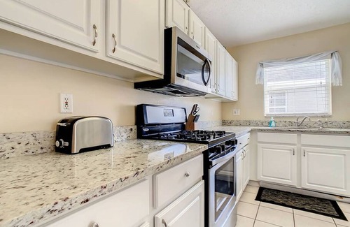 Weston Hills House | Flounder Vacation Home