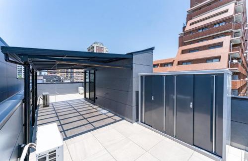 Sumiyoshi House | Flower Base Botan