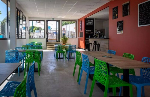 Muzillac House | Flower Camping La Blanche Hermine * - Mobil home Paimpol COMFORT 28m2 (2 bedrooms - 4/6 people) + Covered terrace + TV 6 people