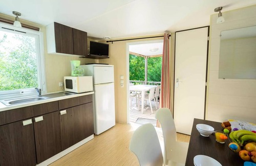 Clamensane House | Flower Camping Le Clot du Jay * - Mobile home Comfort 29m2 2 bedrooms + terrace 4 people