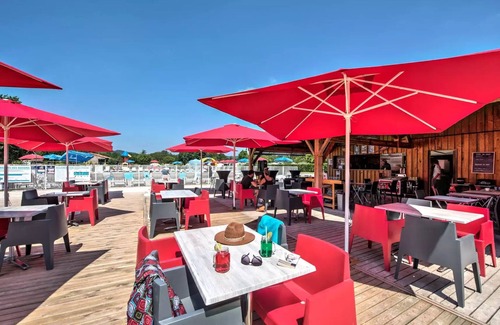 Souillac House | Flower Camping Les Ondines * - Mobil-Home Standard 31m2 3 bedrooms including semi-covered terrace 7m2 + TV 7 people