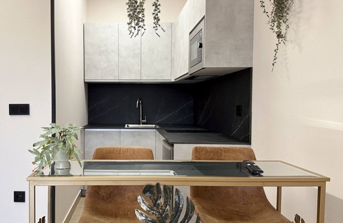 Noja Apartment | Flower Deluxe 2 - Complete Accommodation with Garden