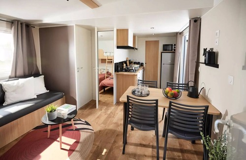 Saint Nazaire sur Charente House | Flower Camping L'Abri-Côtier * - Mobilehome Cosy 29m2 PREMIUM - 2 bedrooms + covered terrace + TV + LV 4 people