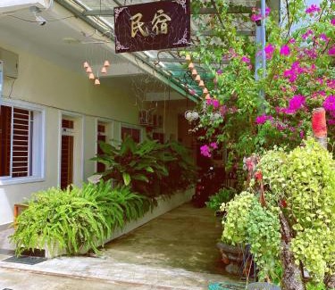 Mittakpheap Apartment | Flower Home ផ្ទះសំណាក់ ហូមផ្កា