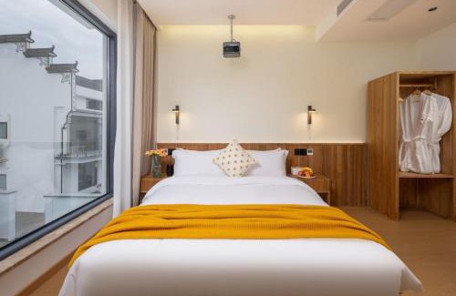 Chizhou Hotel | Flower Hotel Jiuhuashan Blossoms Not Yet Full