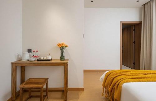 Chizhou Hotel | Flower Hotel Jiuhuashan Blossoms Not Yet Full