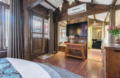 Dayan Old Town House | Flower without boundry