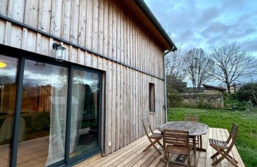 Guillac House | Flowery escape lodge near st emilion