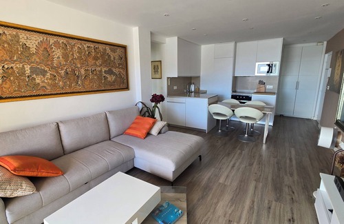 Moraira Town Centre Apartment | Flughafen newly renovated seafront, 20 m from the beach and port