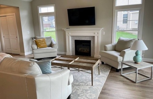 Canandaigua House | FLX! New! Upscale, modern 3-bedroom townhome in the heart of Canandaigua