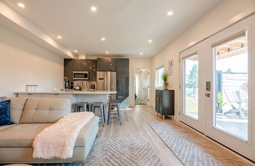 Geneva House | FLX Solar Powered Village/Tunnel to Seneca Lake!